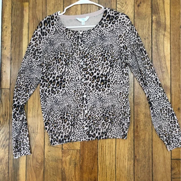 Cardigan - Picture 4 of 9